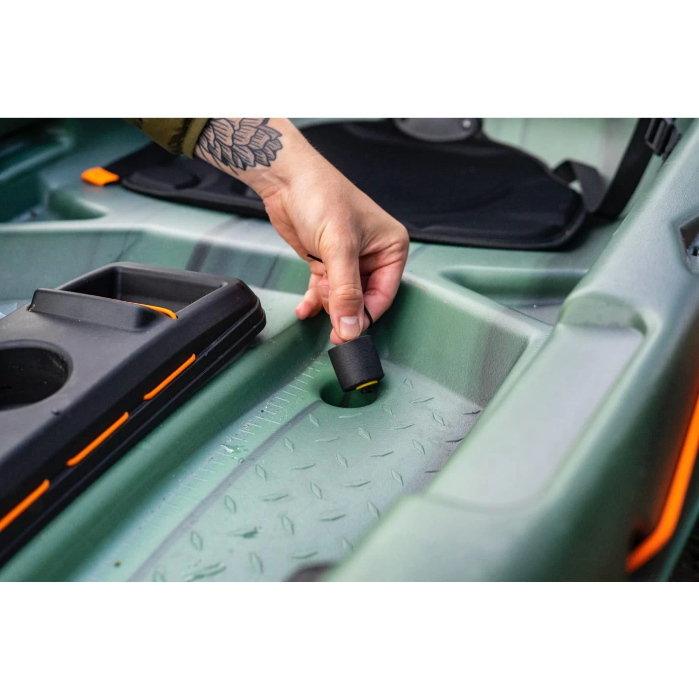 Scupper Plugs For Kayak. Pack Of 4. Small 5 Scupper Plugs For Kayak. Pack Of 4. Small - Image 3